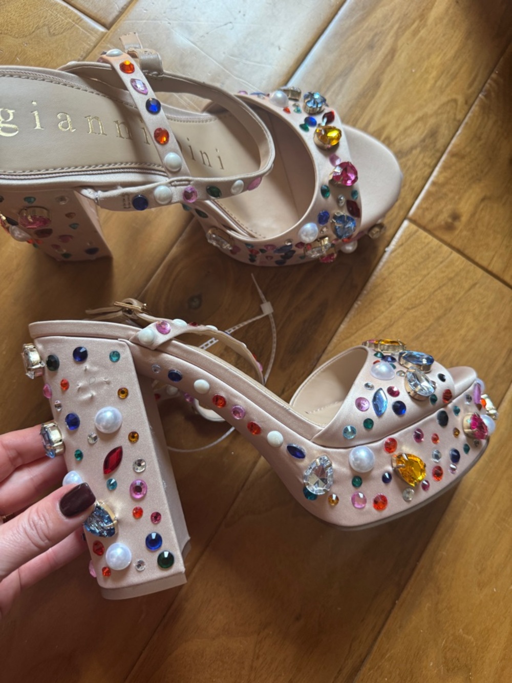NWT Gianni Bini Calvan Jewel Ornamented Platform Dress Sandals Sz 8,5 - Picture 9 of 11